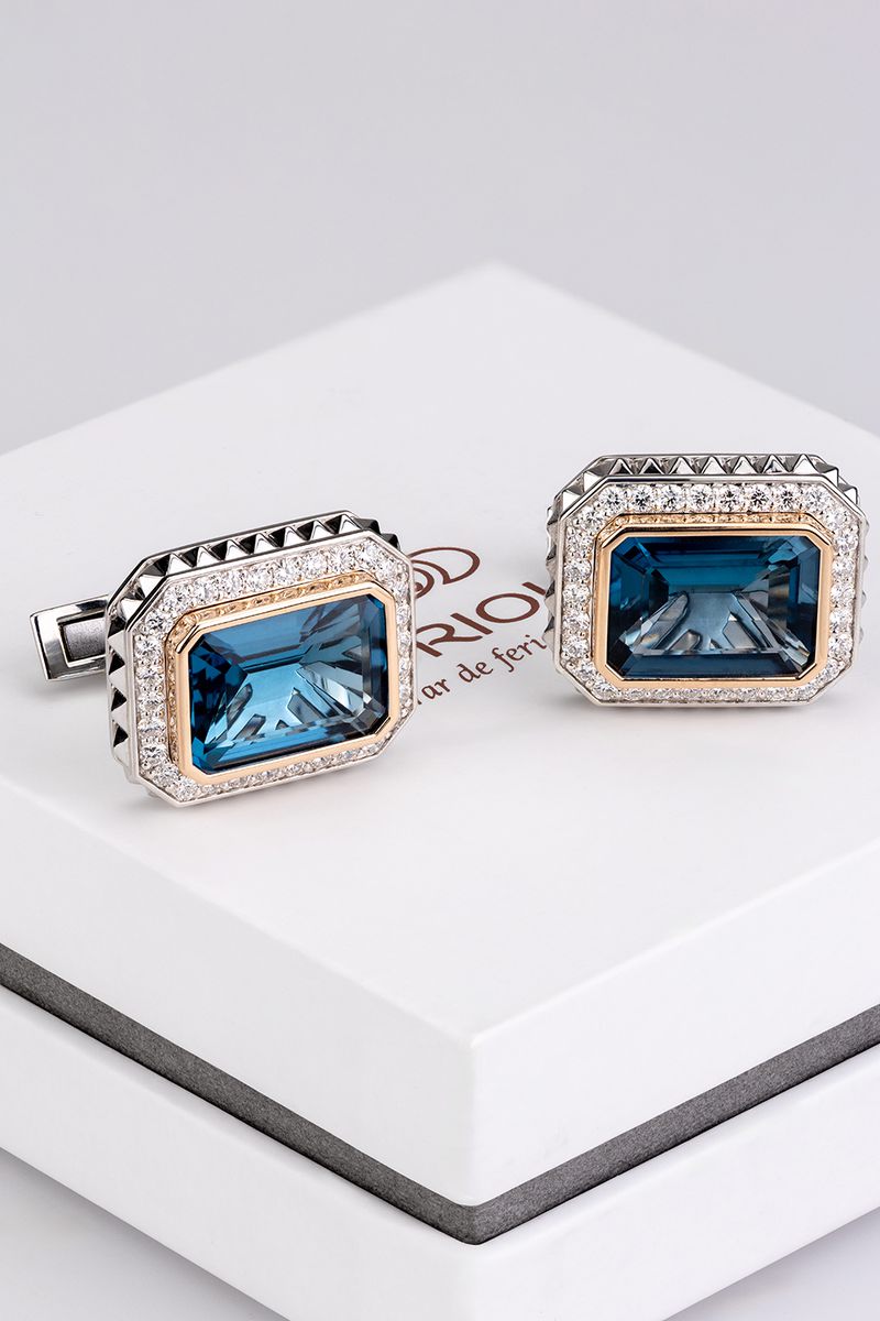 Coriolan bespoke cufflinks in silver
