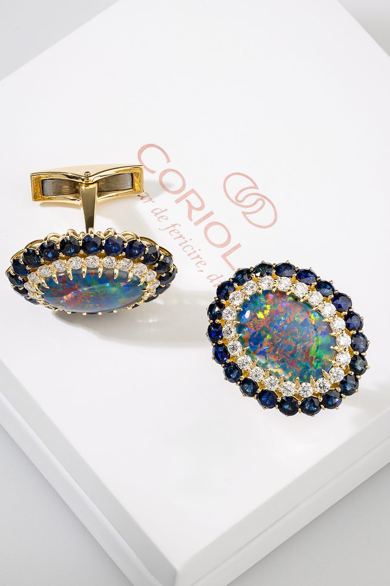 Coriolan bespoke cufflinks in 18K yellow gold