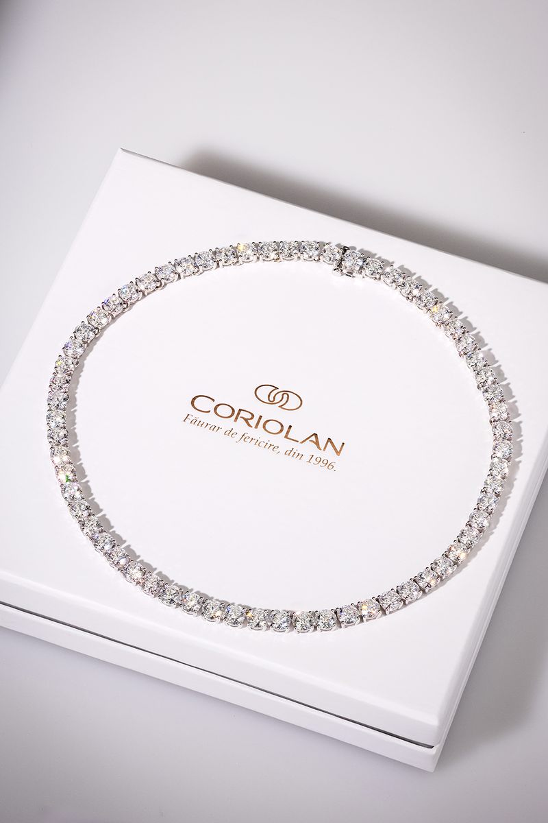 Coriolan bespoke necklace in 18K white gold