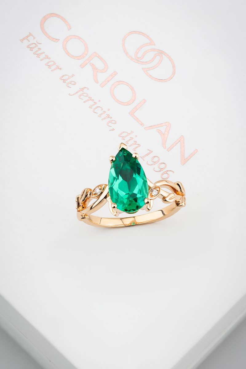 Coriolan bespoke ring in 18K rose gold
