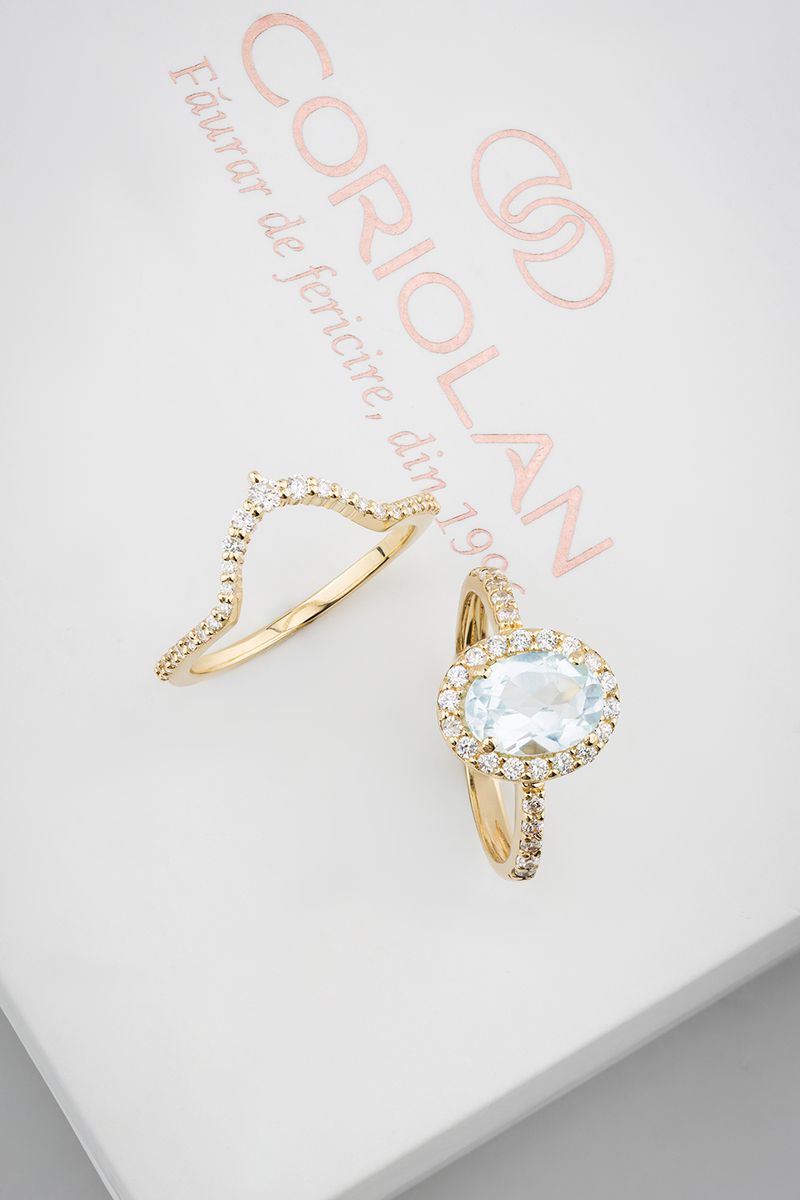 Coriolan bespoke wedding bands in 14K yellow gold